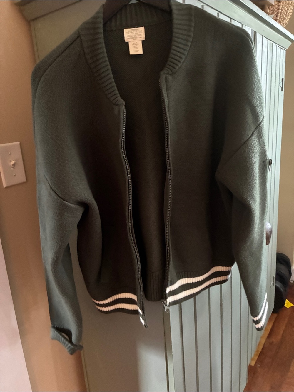 Telluride Clothing Co. Olive Green Zip-Front Ribbed Hem Women's Sweater Bomber